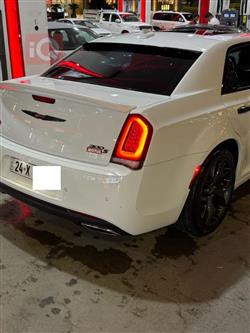 كرايسلر 300